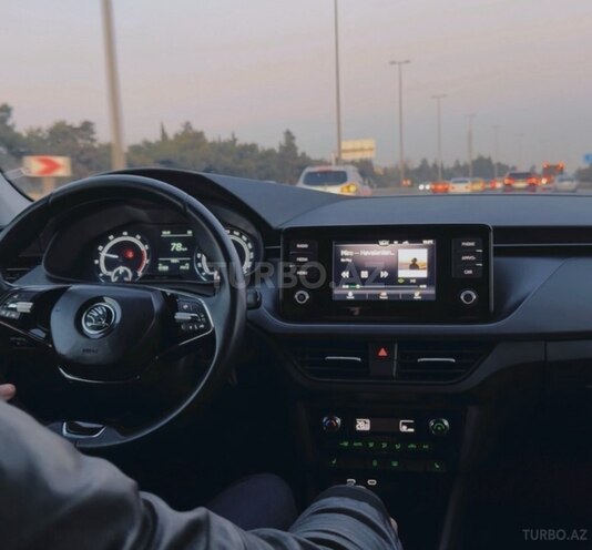 Skoda Rapid 2021, 88,000 km - 1.6 l - Bakı