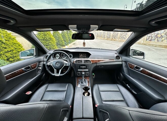 Mercedes C 250 2014, 155,000 km - 1.8 л - Bakı