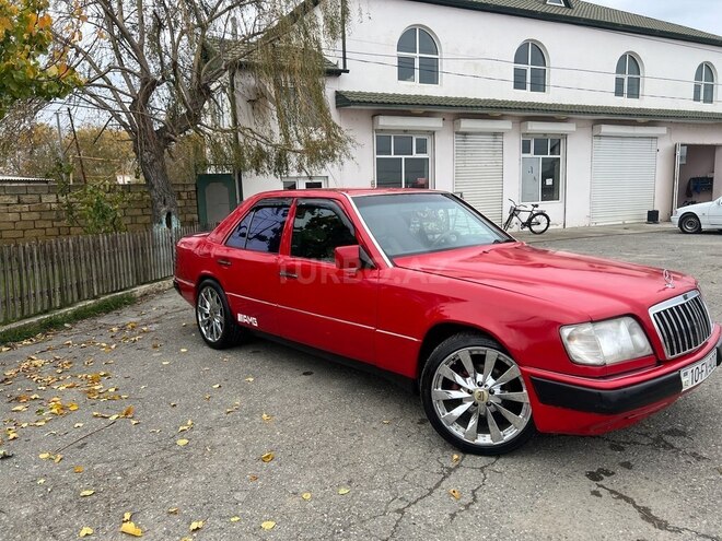 Mercedes E 220 1993, 999,888 km - 2.2 л - Xaçmaz