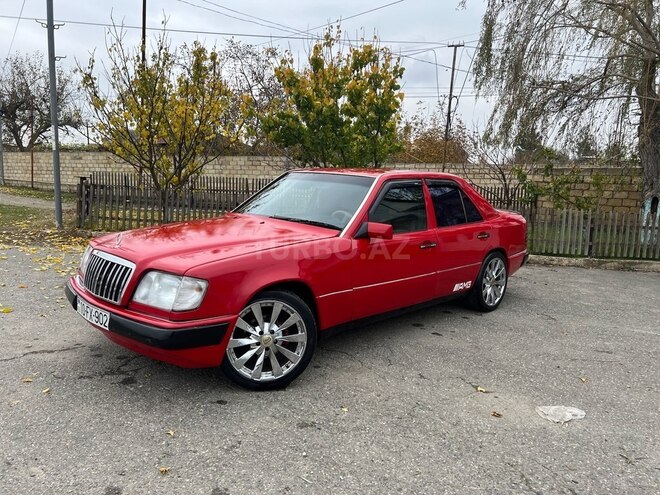 Mercedes E 220 1993, 999,888 km - 2.2 л - Xaçmaz
