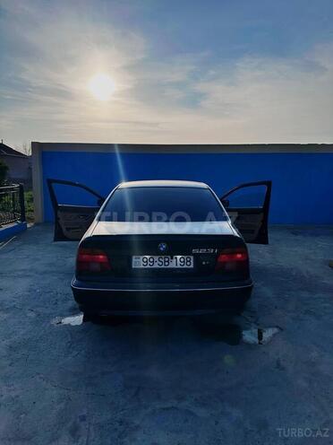 BMW 523 1997, 315,000 km - 2.5 l - Bakı
