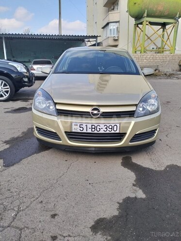 Opel Astra 2005, 200,000 km - 1.4 l - Samux