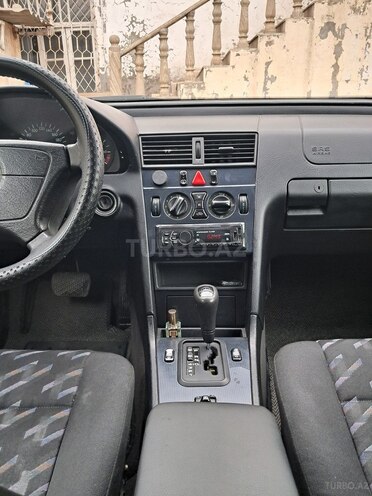 Mercedes C 200 1998, 451,000 km - 2.0 l - Yevlax
