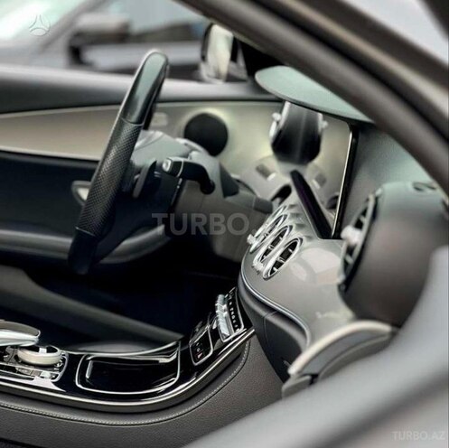 Mercedes E 220 d 2017, 291,000 km - 2.0 l - Bakı