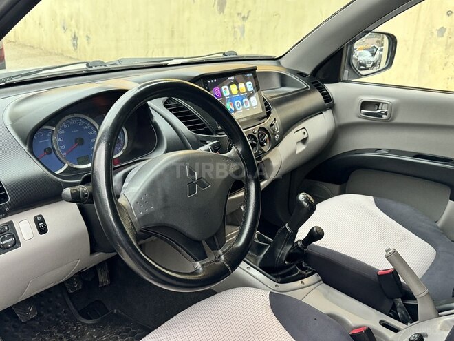 Mitsubishi L200 2009, 264,000 km - 2.5 l - Bakı