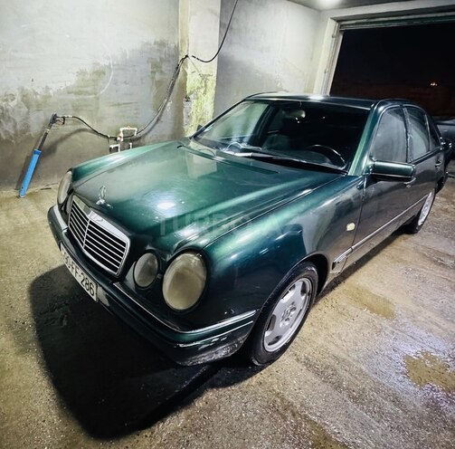 Mercedes E 230 1995, 371,701 km - 2.3 l - Bakı