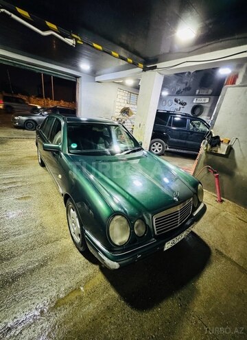 Mercedes E 230 1995, 371,701 km - 2.3 l - Bakı