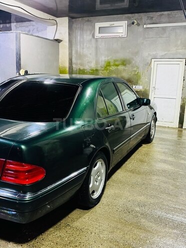 Mercedes E 230 1995, 371,701 km - 2.3 l - Bakı