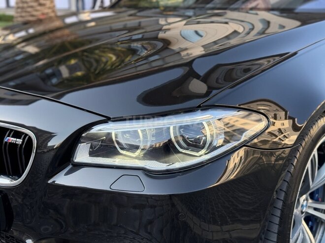 BMW M5 2012, 66,000 km - 4.4 l - Bakı