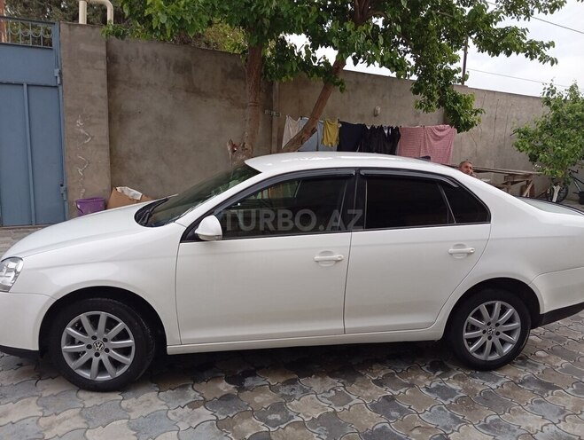 Volkswagen Jetta 2010, 250,000 km - 1.6 л - Bakı