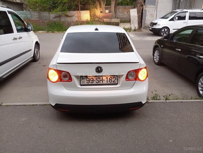 Volkswagen Jetta 2010, 250,000 km - 1.6 л - Bakı