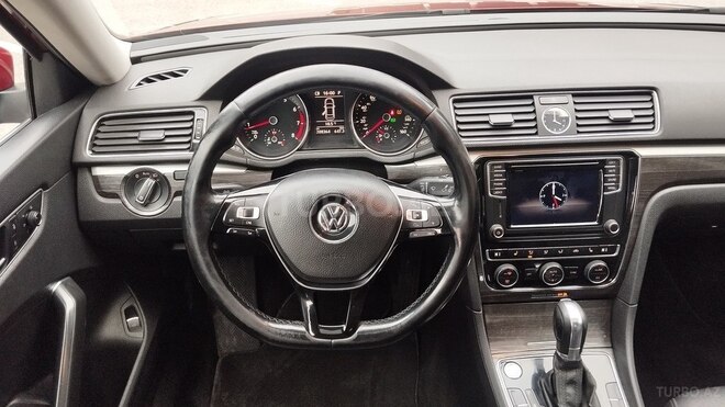Volkswagen Passat 2017, 210,000 km - 1.8 л - Bakı
