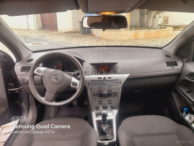 Opel Astra 2009, 300,000 km - 1.4 l - Bakı