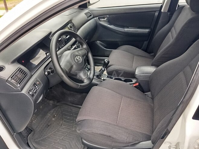 Toyota Corolla 2005, 260,000 km - 1.4 l - Quba