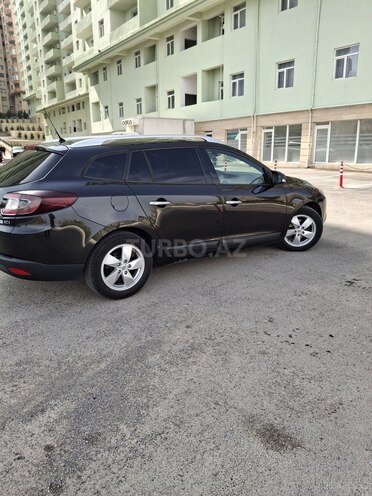 Renault Megane-12