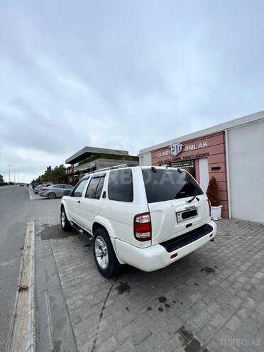 Nissan Pathfinder 2001, 333,231 km - 3.3 l - Bakı
