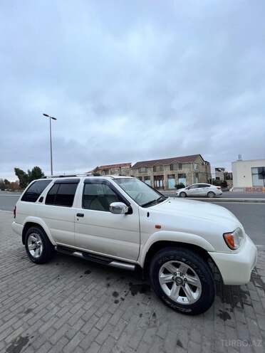 Nissan Pathfinder 2001, 333,231 km - 3.3 l - Bakı