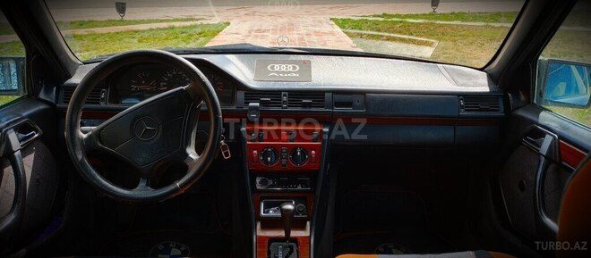 Mercedes E 220 1993, 382,546 km - 2.2 л - Gəncə