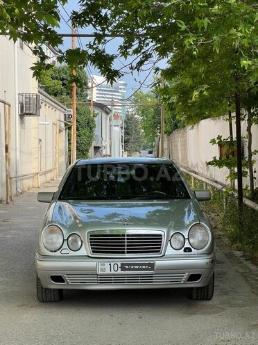 Mercedes E 240 1998, 298,878 km - 2.4 l - Bakı