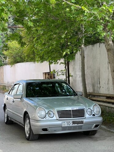 Mercedes E 240 1998, 298,878 km - 2.4 l - Bakı