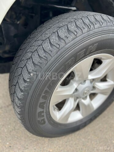 Toyota Land Cruiser Prado 2010, 224,000 km - 2.7 l - Bakı