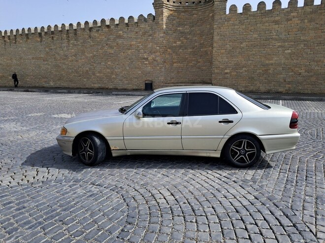 Mercedes C 200 1994, 327,000 km - 2.0 l - Bakı