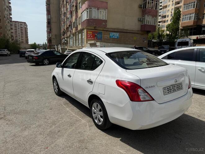 Nissan Sunny 2013, 211,000 km - 1.5 l - Bakı
