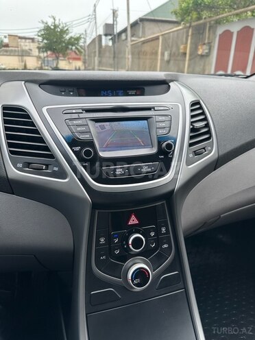 Hyundai Elantra 2015, 130,000 km - 1.8 l - Bakı