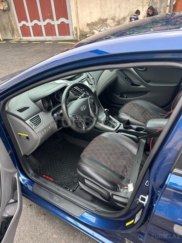 Hyundai Elantra 2015, 130,000 km - 1.8 l - Bakı
