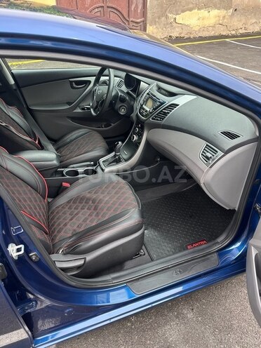 Hyundai Elantra 2015, 130,000 km - 1.8 l - Bakı