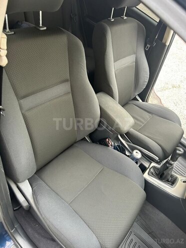 Toyota Corolla 2005, 236,000 km - 1.4 l - Bakı