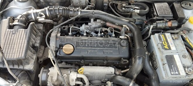 Opel Astra 2003, 386,500 km - 1.7 l - Qusar