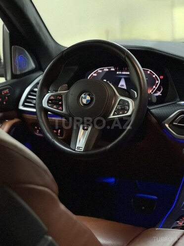 BMW X7-19