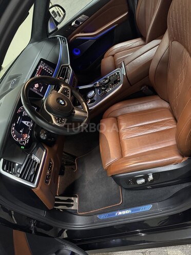 BMW X7-11
