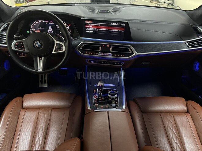 BMW X7-13