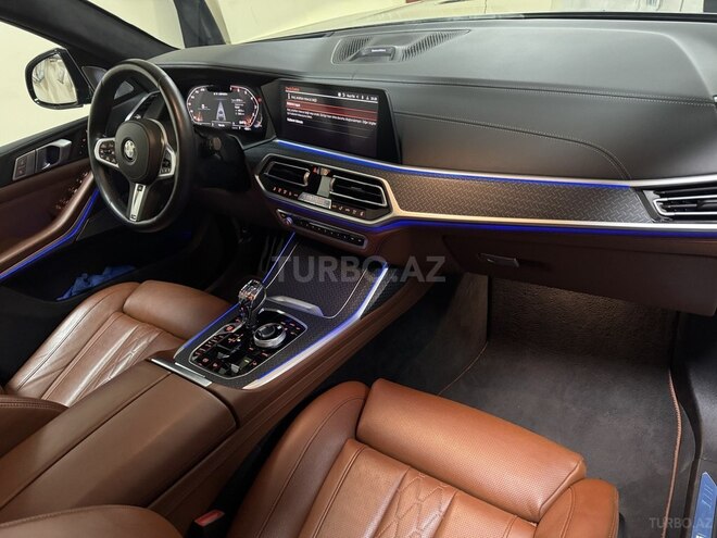 BMW X7-15
