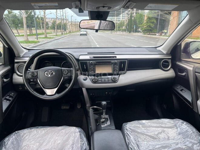 Toyota RAV4-3