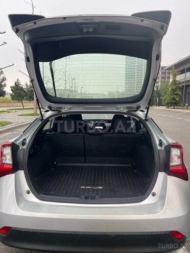 Toyota Prius-9