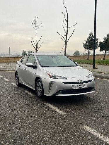 Toyota Prius-16