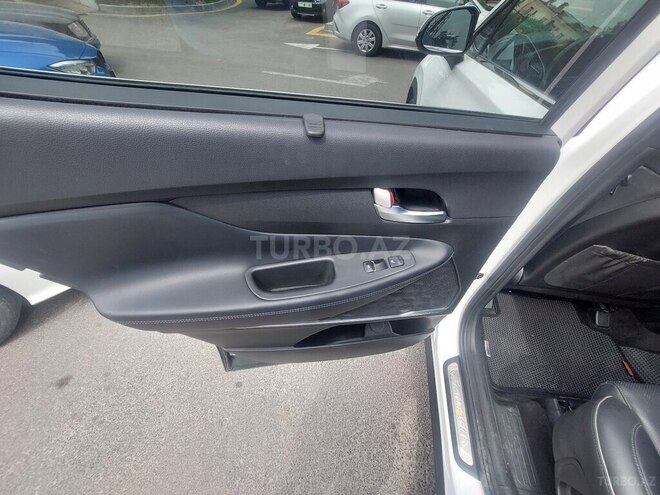 Hyundai Santa Fe 2021, 32,000 km - 2.5 l - Bakı