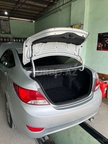 Hyundai Accent 2015, 92,000 km - 1.4 l - Bakı