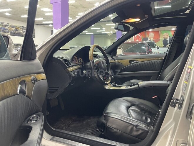 Mercedes E 220 d-8