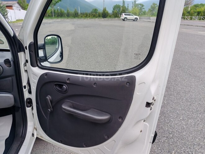 Fiat Doblo 2009, 350,200 km - 1.3 l - Şəki