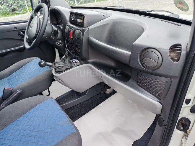 Fiat Doblo 2009, 350,200 km - 1.3 l - Şəki
