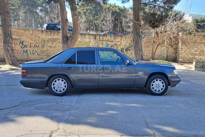 Mercedes E 200 1994, 462,000 km - 2.0 l - Bakı