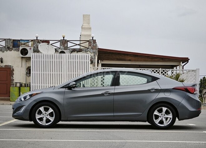 Hyundai Elantra 2015, 89,500 km - 1.8 l - Bakı