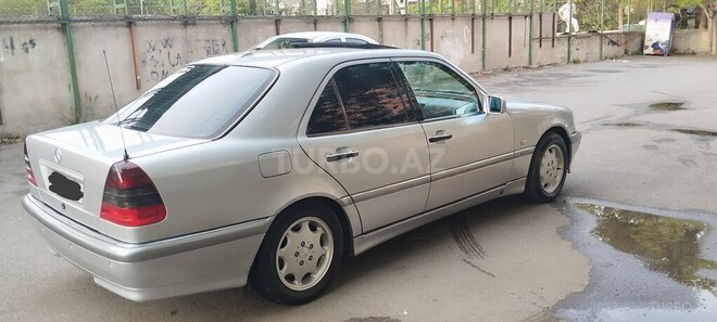 Mercedes C 240 1999, 294,545 km - 2.4 l - Bakı