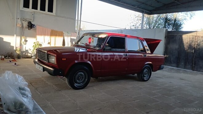 LADA (VAZ) 2107 2005, 95,000 km - 1.6 л - Salyan