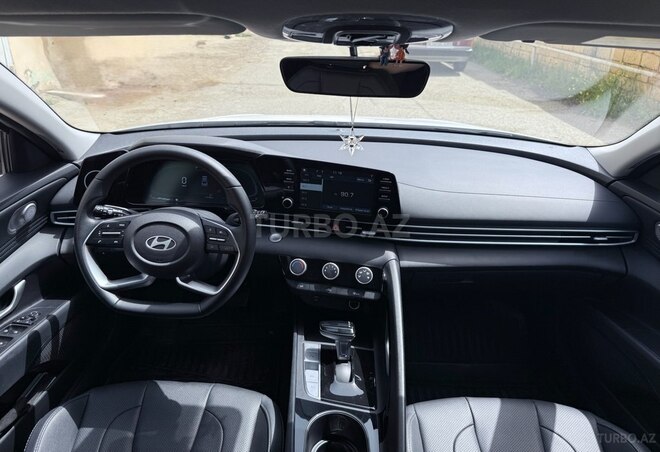 Hyundai Elantra 2024, 18,555 km - 1.6 л - Bakı