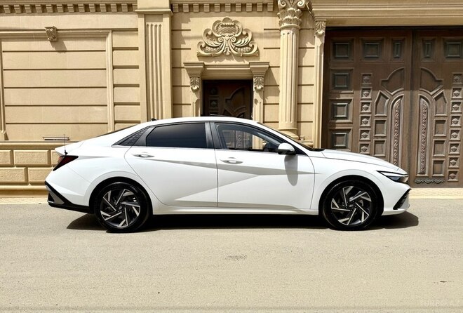 Hyundai Elantra 2024, 18,555 km - 1.6 л - Bakı